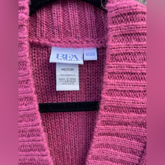 BFA Classics Women’s Pink Button Up Cardigan
Size M - Picture 4 of 4